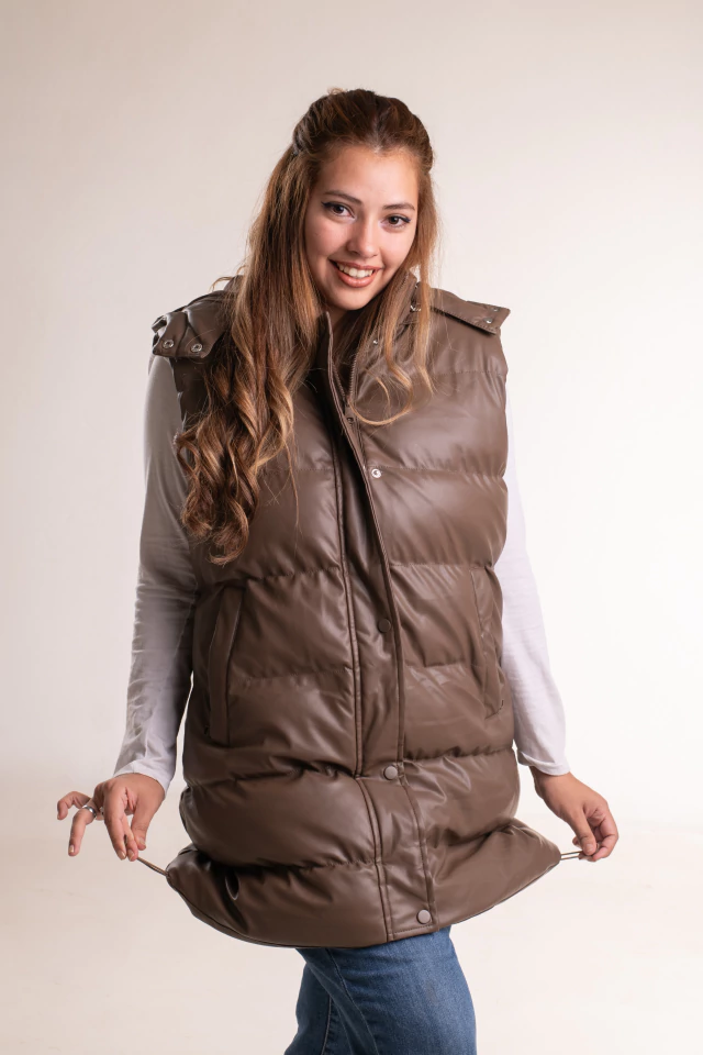 CHALECO LARGO CAPUCHA DESMONTABLE AJUSTABLE